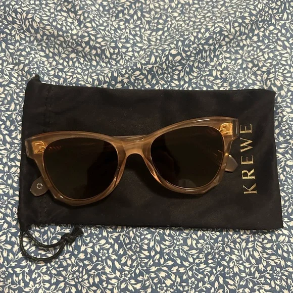 KREWE | Accessories | Krewe Aubry Sunglasses With Tan Frame  display picture 3